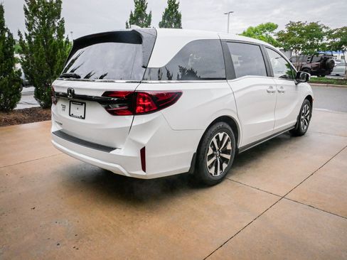 New 2026 Honda Odyssey EX-L image 10