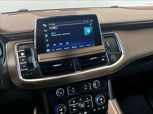 Used 2023 Chevrolet Suburban High Country AWD/4WD image 5