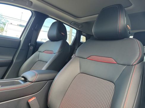 New 2026 Nissan Kicks SR w/ SR Premium Package AWD/4WD image 25