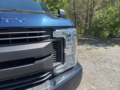 Used 2017 Ford F350 XL AWD/4WD image 3