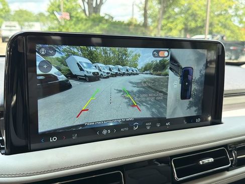 New 2026 Lincoln Aviator 2WD w/ Jet Appearance Package image 28