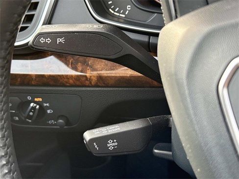 Used 2018 Audi Q5 2.0T Premium Plus w/ Premium Plus Package image 27