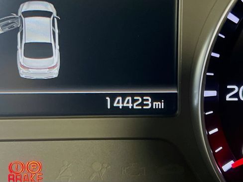 Certified 2024 Kia Forte LXS FWD image 13