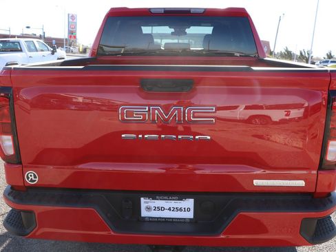 New 2026 GMC Sierra 1500 Elevation image 6