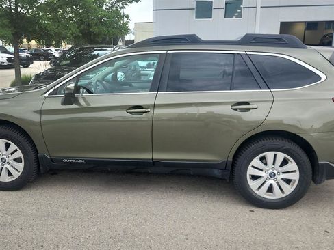 Used 2018 Subaru Outback 2.5i Premium AWD/4WD image 6
