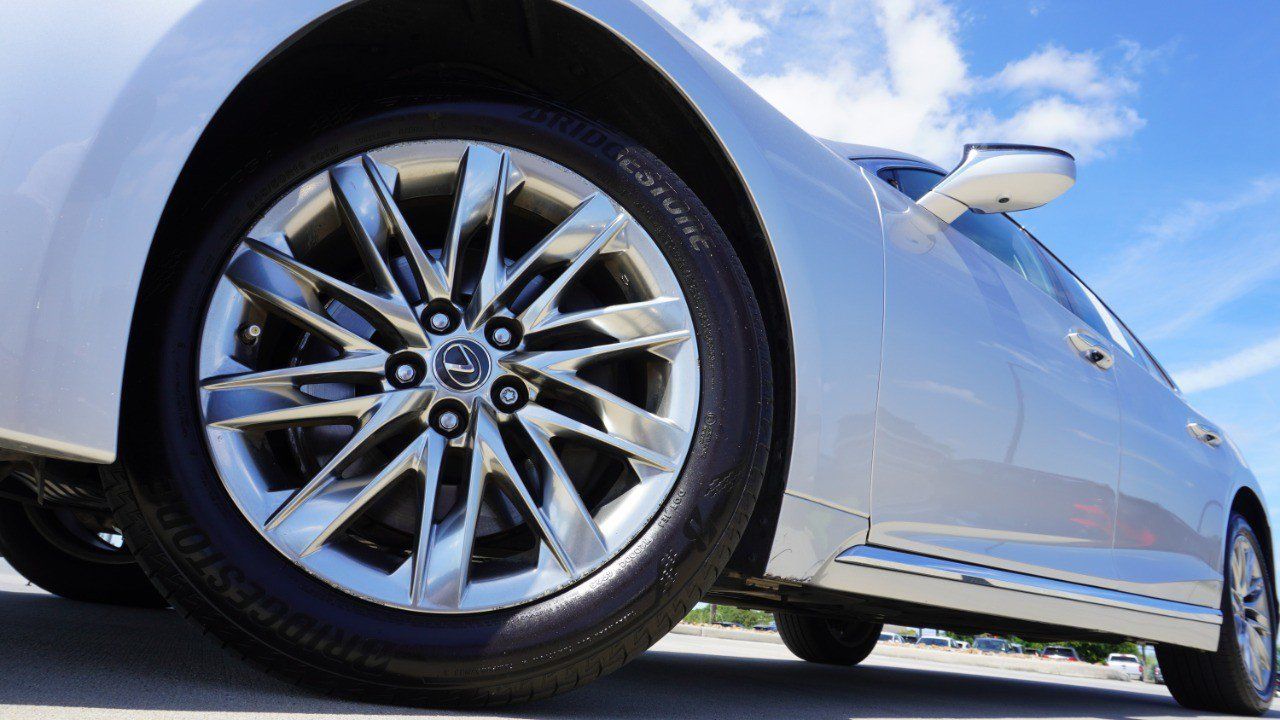 Used 2018 Lexus LS 500 w/ Interior Upgrade Package RWD image 11