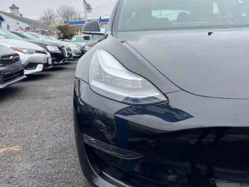 Used 2019 Tesla Model 3 Standard Range Plus image 2