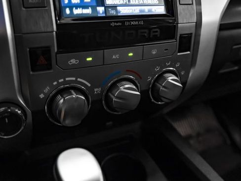 Used 2019 Toyota Tundra SR5 w/ SR5 Upgrade Package AWD/4WD image 23