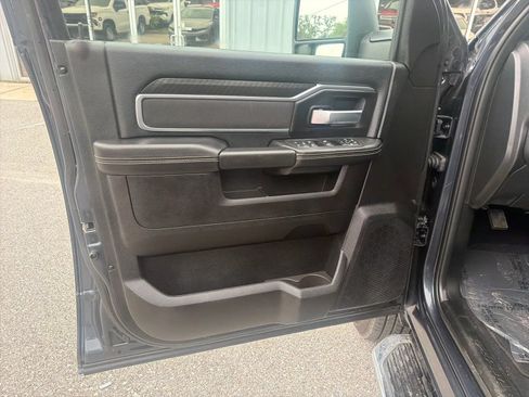 Used 2026 RAM 2500 Big Horn AWD/4WD image 15