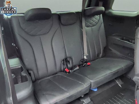 Used 2022 Hyundai Palisade Limited FWD image 19