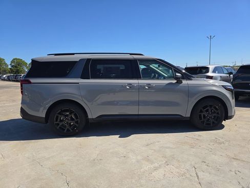 New 2026 Kia Carnival SX Prestige image 9