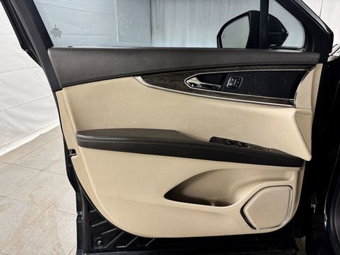 Used 2017 Lincoln MKX Reserve image 14