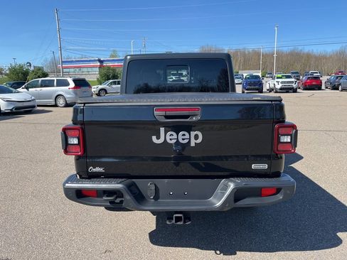 Used 2021 Jeep Gladiator Overland w/ Popular Equipment Package AWD/4WD image 6