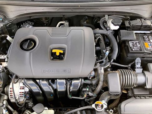 Certified 2023 Kia Forte LXS w/ LXS Technology Package FWD image 32