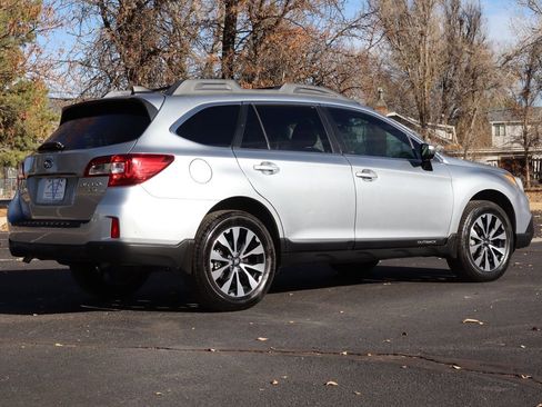 Used 2017 Subaru Outback 3.6R Limited image 5