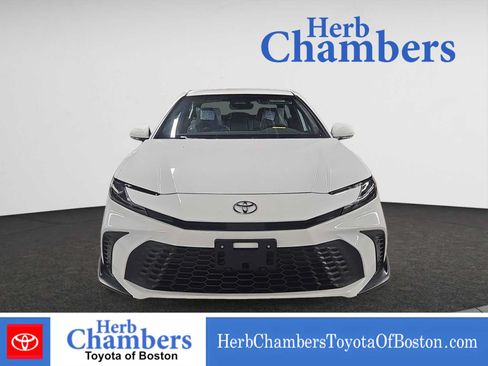 Used 2026 Toyota Camry SE w/ Convenience Package AWD/4WD image 2