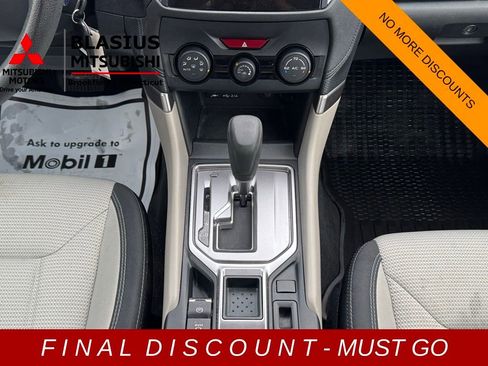 Used 2022 Subaru Forester Base image 17