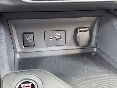 Used 2025 Nissan Sentra S FWD image 43