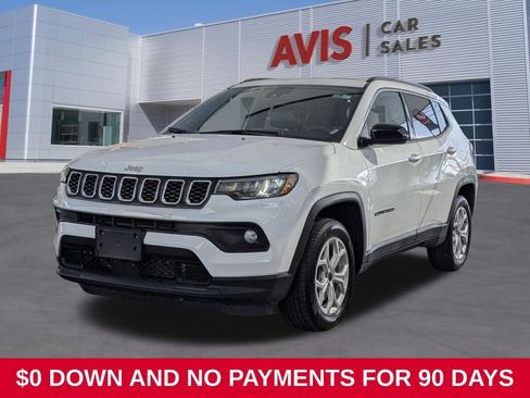 Used 2025 Jeep Compass Latitude w/ Sun & Sound Group AWD/4WD image 1
