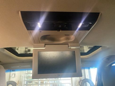 Used 2016 Chevrolet Tahoe LTZ AWD/4WD image 37
