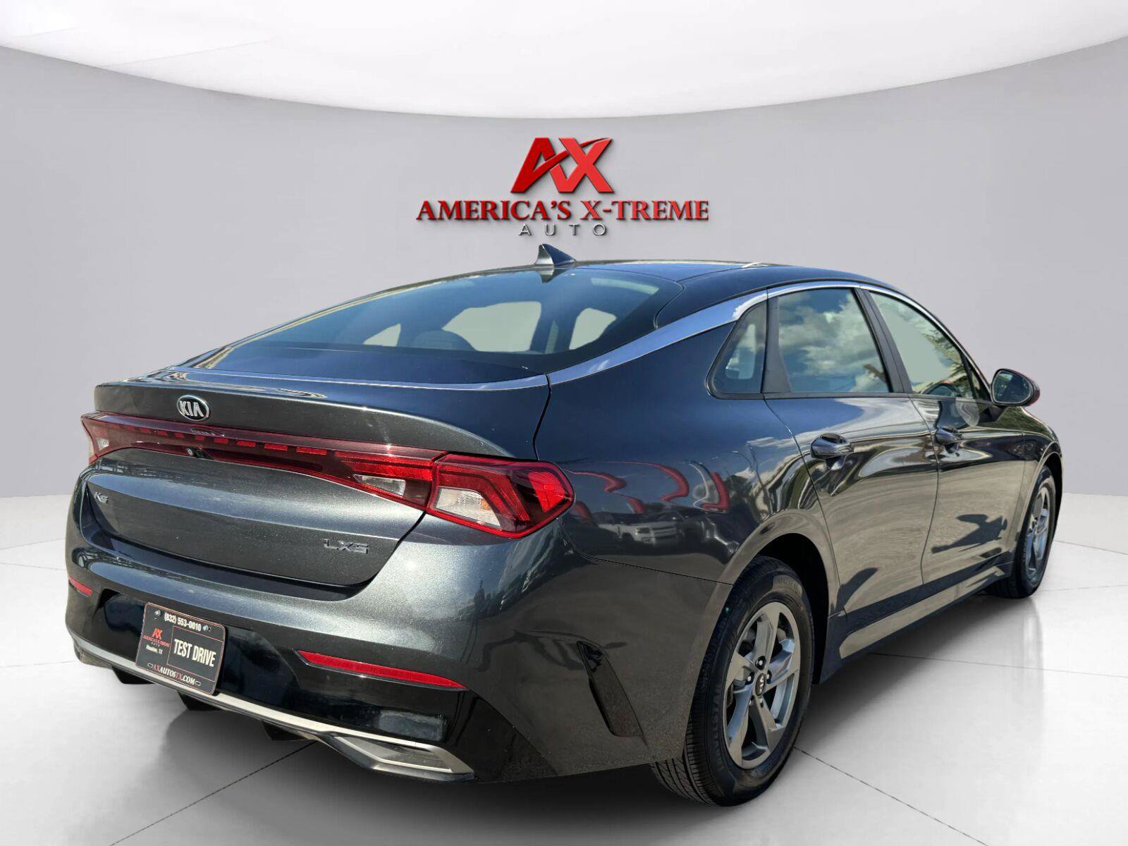 Used 2021 Kia K5 LXS FWD image 5