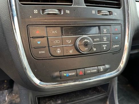 Used 2019 Dodge Grand Caravan GT FWD image 21