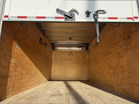 Used 2024 Isuzu NPR 4500 HD RWD image 7
