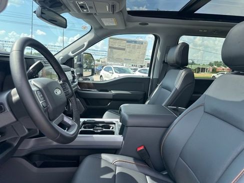 New 2025 Ford F250 Lariat w/ Lariat Ultimate Package image 30