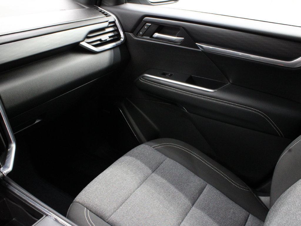 Used 2026 GMC Acadia Elevation w/ Black Edition AWD/4WD image 34