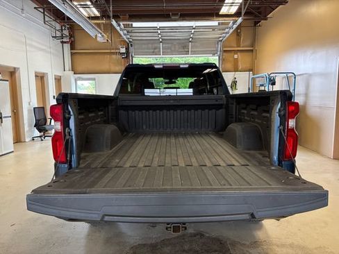 Used 2019 Chevrolet Silverado 1500 Custom Trail Boss AWD/4WD image 24
