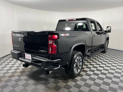 Certified 2024 Chevrolet Silverado 2500 Custom w/ Custom Value Package AWD/4WD image 18