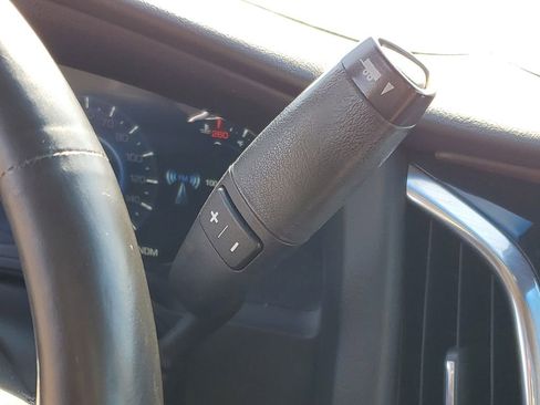 Used 2016 Cadillac Escalade ESV Luxury image 24