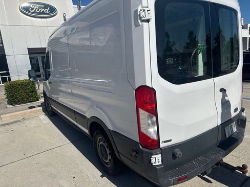 Used 2018 Ford Transit 250 148 Medium Roof RWD image 3