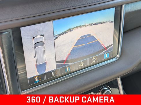 Used 2021 GMC Yukon XL Denali w/ Denali Premium Package RWD image 9