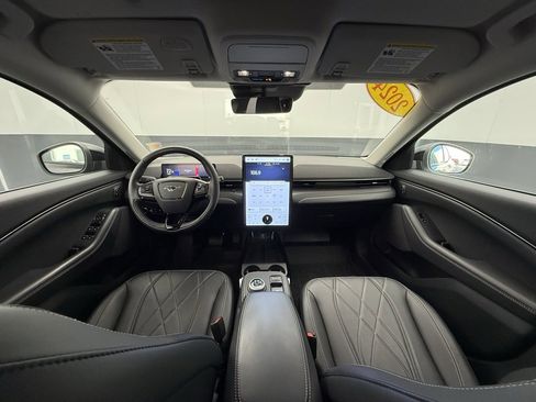 Used 2024 Ford Mustang Mach-E Select w/ Comfort Package Lite image 3