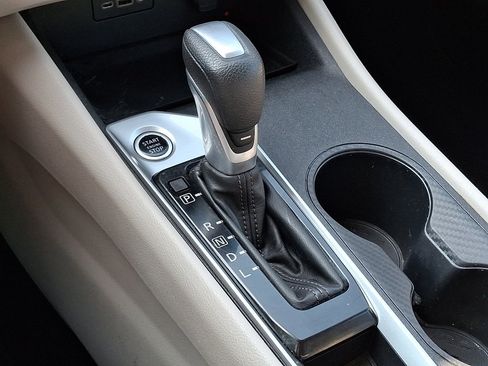 Used 2019 Nissan Altima 2.5 S FWD image 24