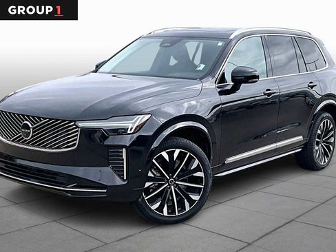 Used 2025 Volvo XC90 B6 Plus image 1