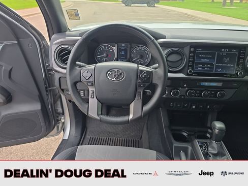 Used 2023 Toyota Tacoma TRD Off-Road w/ Technology Package AWD/4WD image 14