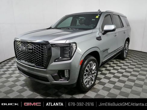 Certified 2023 GMC Yukon Denali Ultimate w/ LPO, Floor Liner Package AWD/4WD image 28