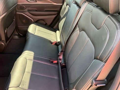 New 2026 Jeep Grand Cherokee Limited AWD/4WD image 24