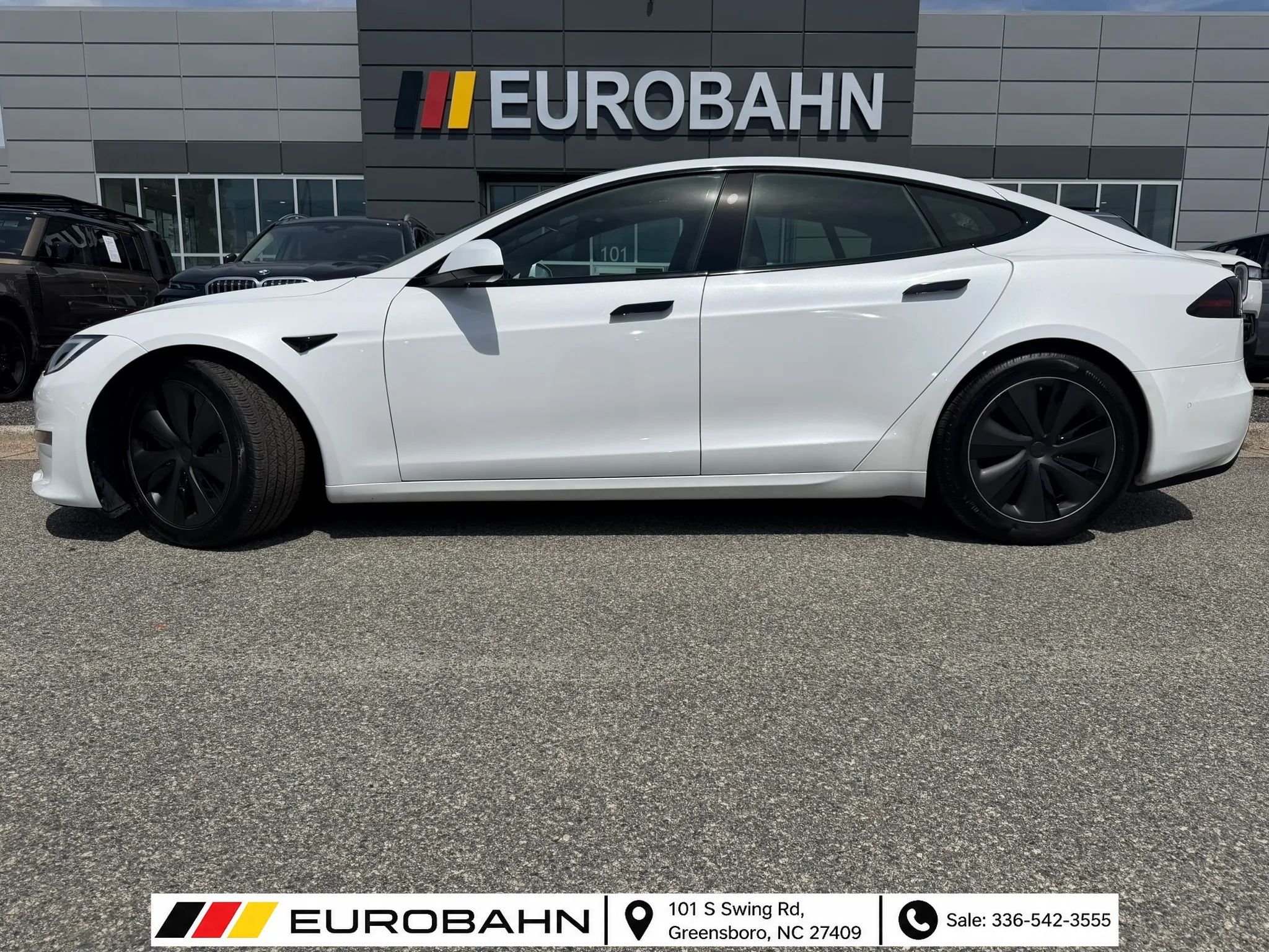 Used 2023 Tesla Model S AWD/4WD image 2