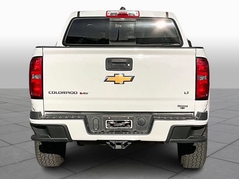 Used 2020 Chevrolet Colorado LT w/ LT Convenience Package image 4