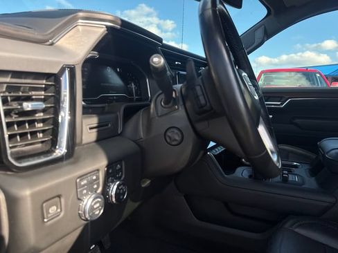 Used 2023 GMC Sierra 1500 Denali AWD/4WD image 35