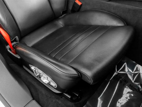 Used 2014 Porsche Panamera GTS image 32