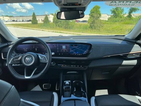 Used 2025 Buick Envision Sport Touring AWD/4WD image 38