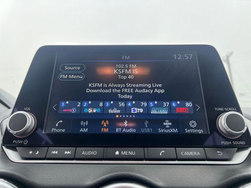 Used 2025 Nissan Sentra SV image 21