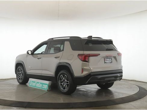 Used 2026 GMC Terrain AT4 image 8