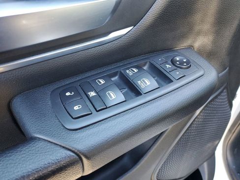 Used 2020 RAM 1500 Big Horn image 24