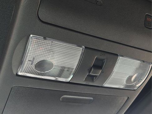 Used 2024 Nissan Frontier Pro-X image 27