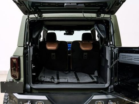 Used 2022 Ford Bronco Wildtrak image 40